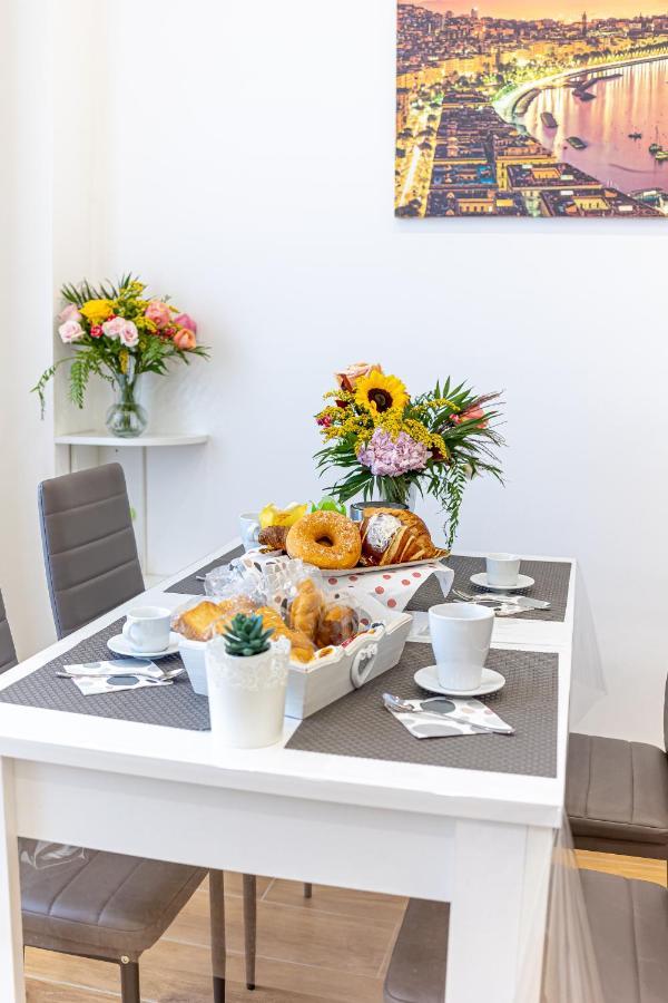 White Gold Bed & Breakfast Napoli Exterior foto