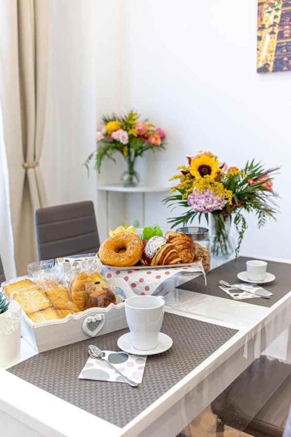 White Gold Bed & Breakfast Napoli Exterior foto